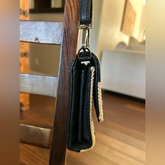 LIKE NEW HAMMITT AJ CROSSBODY BAG - Picture 6 of 12